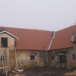Rekonstrukce střechy Nový Dvůr 2014
