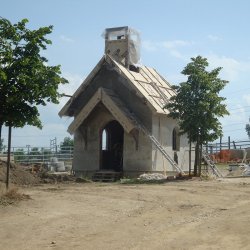 Stavba nové kaple u Malovic 2012